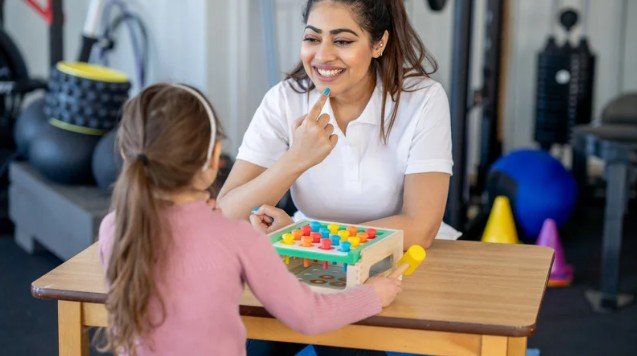 How ABA Builds Independence: The Core Strategies