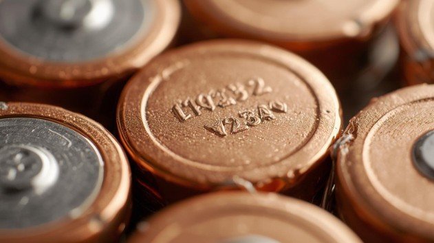 Special Note on Bitterant-Coated CR2032 Batteries