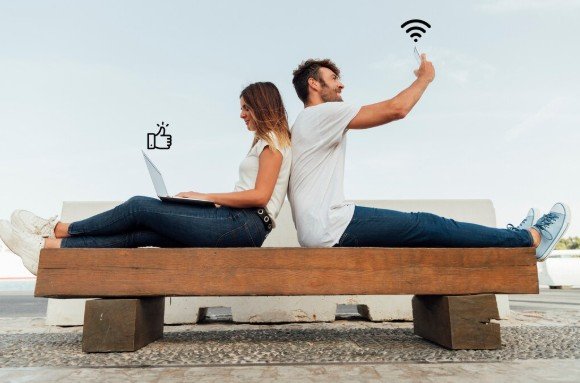 Best Portable WiFi Devices vs eSIM Which Is Better for Travelers