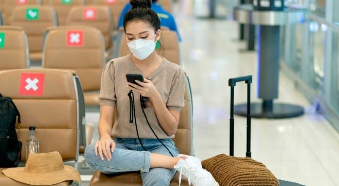 How Do Communication Apps Help During Travel