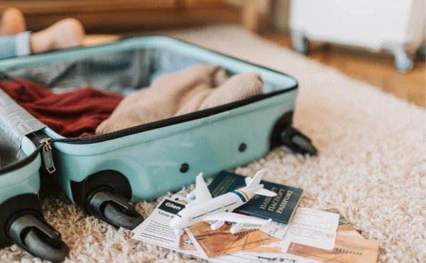 The Roll vs. Fold Debate (and the Packing Cube Solution)